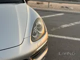 Porsche Cayenne S 2011 V8
